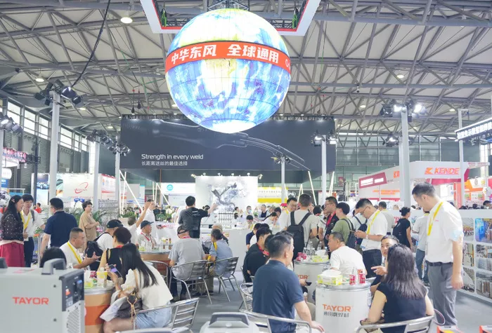 文章附图